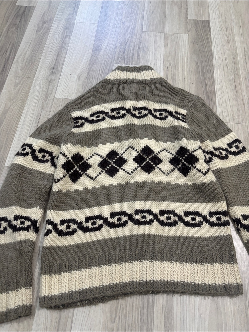 American Eagle Outfitters Wool Alpaca Gray & Cream Patterned Zip-Up Sweater Sz M - Picture 3 of 13